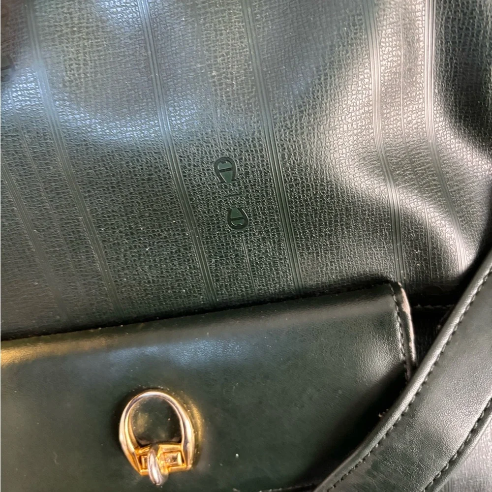 Etienne Aigner vintage hunter green bucket bag. - Picture 4 of 12